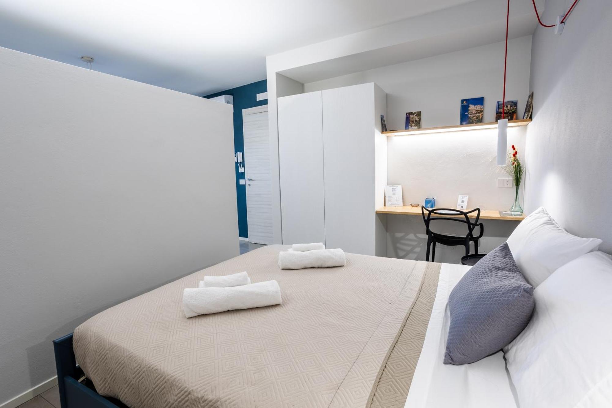 Aparthotel Porta San Paolo House Castelbuono  Esterno foto